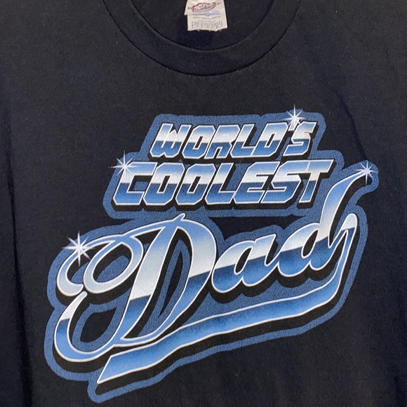 Men’s T-shirt with worlds coolest dad written on it - Picture 2 of 4